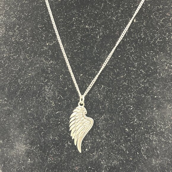 Stainless Steel Angel Wing Necklace Psalm 34:7 Shields of Strength Unisex - Picture 2 of 4